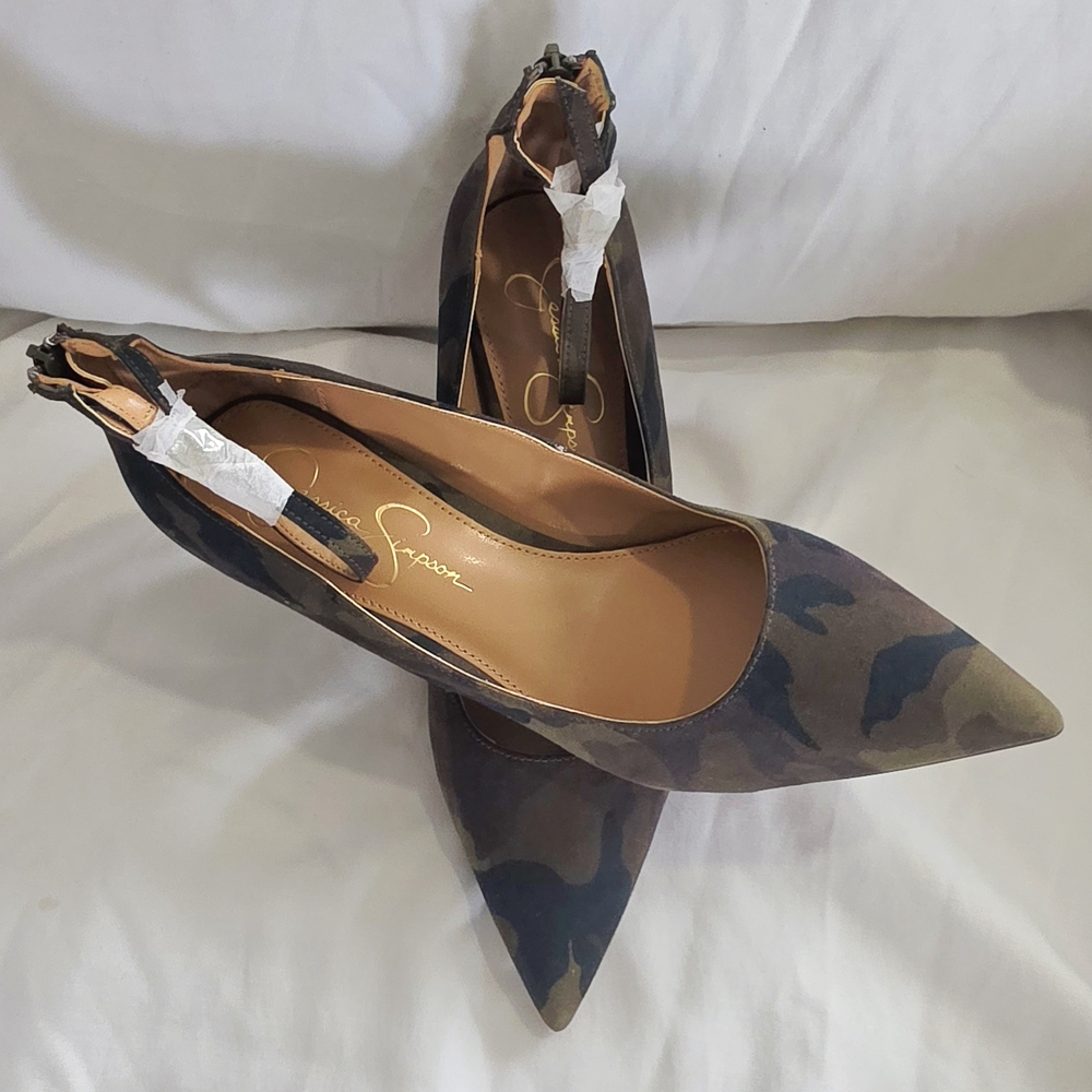 Jessica Simpson NWOB Camouflage Pointed-Toe Slingback Pumps - Olive & Brown